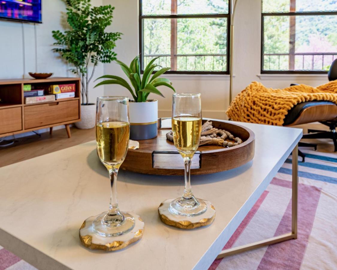 Secluded Mtn Top Family Haven W/Views Spa & Arcade ทรีริเวอร์ส ภายนอก รูปภาพ