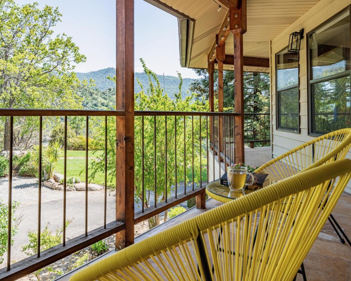 Secluded Mtn Top Family Haven W/Views Spa & Arcade ทรีริเวอร์ส ภายนอก รูปภาพ